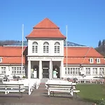 Am Kurmittelhaus