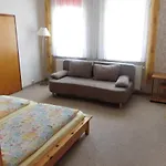 Am Kurmittelhaus