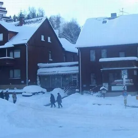 ゲストハウス Am Kurmittelhaus