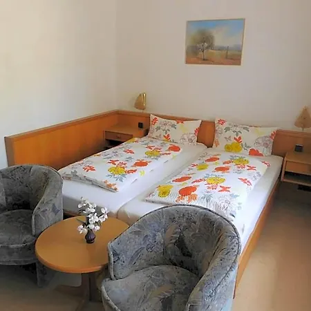 Am Kurmittelhaus Vendégház 2*