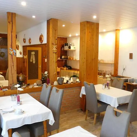 Guest house Am Kurmittelhaus 2*