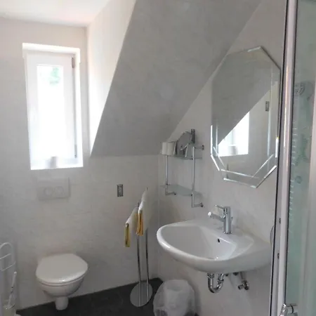Am Kurmittelhaus Vendégház
